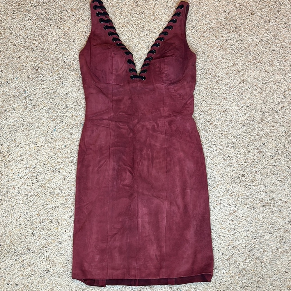 Elegant Burgundy Dress with Black Detailing